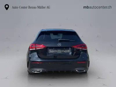 Mercedes-Benz Classe A 220 AMG Line 4MATIC — Compacte premium, 190 ch et traction intégrale — intérieur