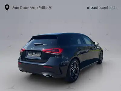 Mercedes-Benz Classe A 220 AMG Line 4MATIC — Compacte premium, 190 ch et traction intégrale — tableau de bord