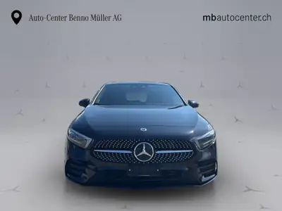 Mercedes-Benz Classe A 220 AMG Line 4MATIC — Compacte premium, 190 ch et traction intégrale — Miniature 8