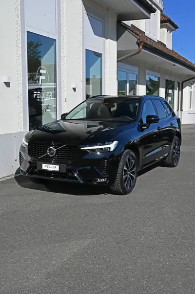 Volvo XC60 B4 Diesel Mild Hybrid AWD — SUV premium robuste, moteur efficient et traction intégrale — side view