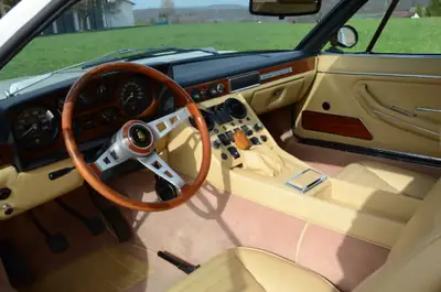 Lamborghini Espada 400 GT 1972 — Légendaire coupé GT italien, historique exceptionnel — côté
