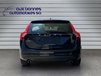 Volvo V60 D5 AWD Summum — Break premium diesel, traction intégrale, entretien impeccable — Miniature 8