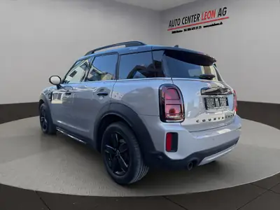 MINI Countryman Cooper ALL4 Steptronic — SUV compact dynamique, traction intégrale et faible kilométrage — interior