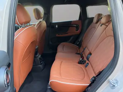 MINI Countryman Cooper ALL4 Steptronic — SUV compact dynamique, traction intégrale et faible kilométrage — Thumbnail 13