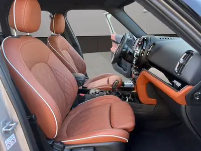 MINI Countryman Cooper ALL4 Steptronic — SUV compact dynamique, traction intégrale et faible kilométrage — Thumbnail 17