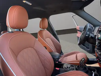 MINI Countryman Cooper ALL4 Steptronic — SUV compact dynamique, traction intégrale et faible kilométrage — Thumbnail 20