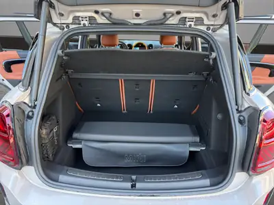MINI Countryman Cooper ALL4 Steptronic — SUV compact dynamique, traction intégrale et faible kilométrage — Thumbnail 19