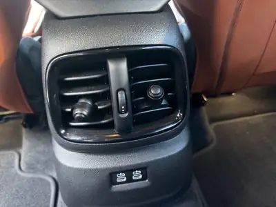 MINI Countryman Cooper ALL4 Steptronic — SUV compact dynamique, traction intégrale et faible kilométrage — Thumbnail 28