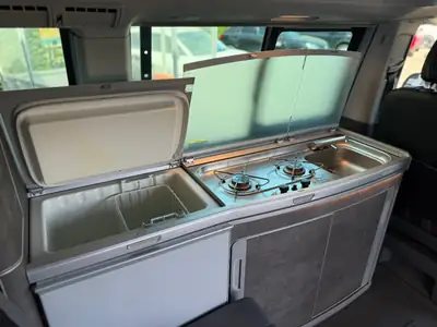 VW T6.1 California — L'van aménagé premium 4Motion, 1ère main, services complets — Thumbnail 26