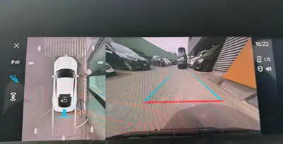 Porsche Taycan Turbo 2020 — Performance électrique 625 ch, garantie Approved jusqu'à 2027 — dashboard