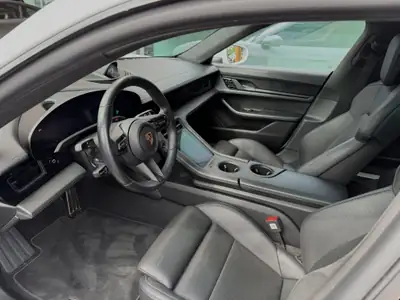 Porsche Taycan Turbo 2020 — Performance électrique 625 ch, garantie Approved jusqu'à 2027 — Thumbnail 12
