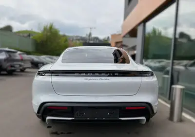 Porsche Taycan Turbo 2020 — Performance électrique 625 ch, garantie Approved jusqu'à 2027 — Thumbnail 13