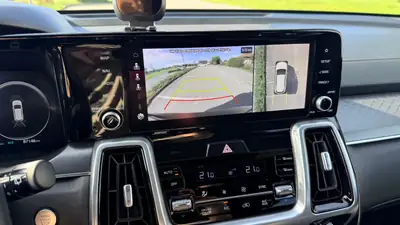 Kia Sorento 1.6 T-GDi PHEV 7 places — SUV hybride rechargeable, 99'000 km, garantie 24 mois — Miniatura 7