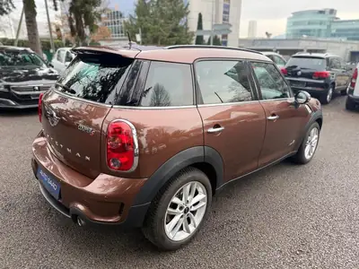 MINI Countryman Cooper S ALL4 — Citadin robuste, transmission automatique, premier propriétaire — tableau de bord