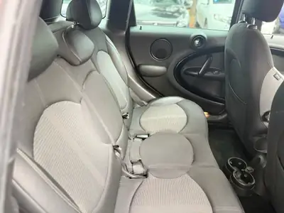 MINI Countryman Cooper S ALL4 — Citadin robuste, transmission automatique, premier propriétaire — Miniature 8