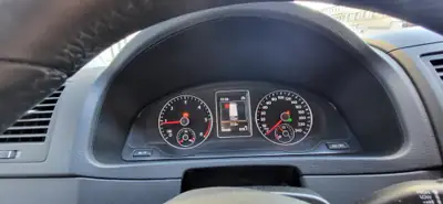 VW T5 Multivan 2.0 TDI — Minibus aménagé transport handicap, 100'000 km — Miniatura 7