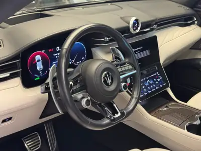 Maserati Grecale 2.0 MHEV Modena — SUV hybride premium, 76'000 km seulement — Miniatura 15