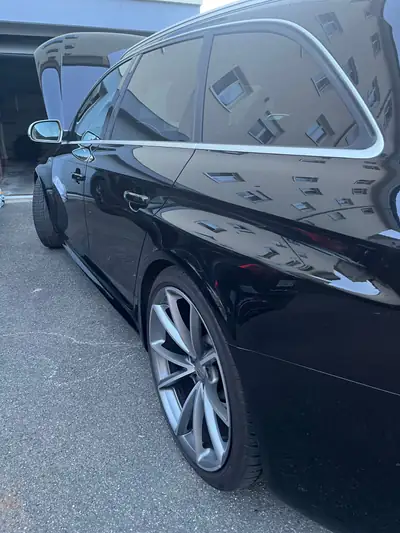 Audi RS4 Avant 4.2 FSI V8 — Break sportif 450ch, ouvert à 280 km/h — cruscotto