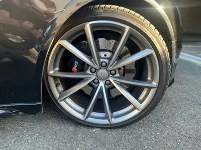 Audi RS4 Avant 4.2 FSI V8 — Break sportif 450ch, ouvert à 280 km/h — Miniatura 13