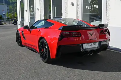 Chevrolet Corvette Coupé Z06 — Muscle car mythique, 660 ch et boîte manuelle — Thumbnail 11