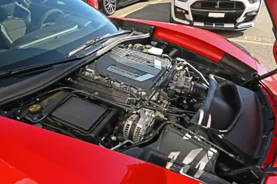 Chevrolet Corvette Coupé Z06 — Muscle car mythique, 660 ch et boîte manuelle — Thumbnail 15