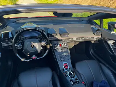 Lamborghini Huracán LP610-4 Spyder — Supercar décapotable, 610 ch et seulement 49 800 km — Miniature 9