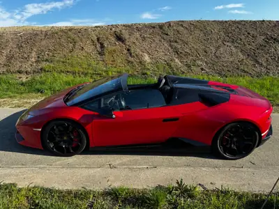 Lamborghini Huracán LP610-4 Spyder — Supercar décapotable, 610 ch et seulement 49 800 km — Miniature 8