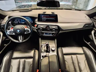 BMW M5 xDrive Competition — 626 ch, performances extrêmes et luxe intégral — Miniature 12