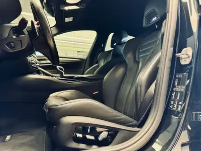BMW M5 xDrive Competition — 626 ch, performances extrêmes et luxe intégral — Miniature 13