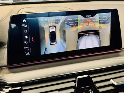 BMW M5 xDrive Competition — 626 ch, performances extrêmes et luxe intégral — Miniature 16