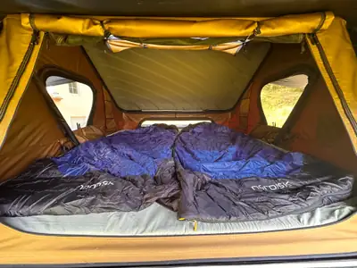 Toyota HI-LUX 2.8D-4D Invincible Double Cab 4x4 — Overlander premium avec équipements aventure — Miniatur 8