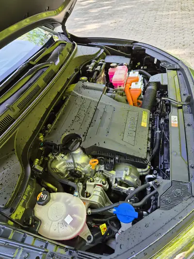 Hyundai Kona 1.6 GDi HEV Vertex — Hybride écologique, 41'000 km seulement — fianco
