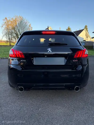 Peugeot 308 1.6 GTi — Sportive compacte affûtée, 272 ch et service frais — Innenraum