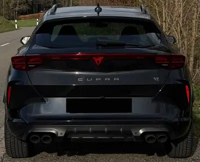 CUPRA Formentor 2.0 TSI VZ 4Drive — SUV coupé haute performance, 333 ch et transmission DSG — côté