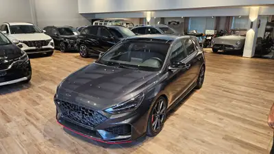 Hyundai i30 2.0 T-GDi N DCT — Berline sportive 280 ch, 26'000 km seulement — side view
