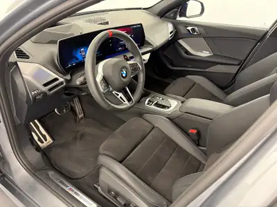 BMW M135 xDrive M Sport Pro 2025 — Berline sportive 300 ch, première main, garantie constructeur — dashboard