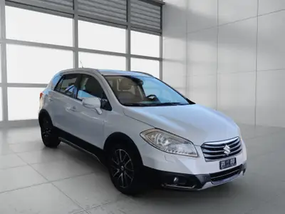Suzuki S-Cross 1.6 16V 4WD CVT — SUV polyvalent, entretien impeccable, sans sinistre — rear view