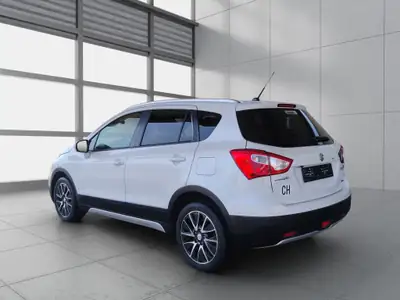 Suzuki S-Cross 1.6 16V 4WD CVT — SUV polyvalent, entretien impeccable, sans sinistre — Thumbnail 7
