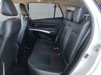 Suzuki S-Cross 1.6 16V 4WD CVT — SUV polyvalent, entretien impeccable, sans sinistre — Thumbnail 10
