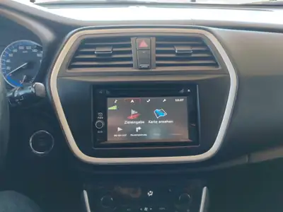 Suzuki S-Cross 1.6 16V 4WD CVT — SUV polyvalent, entretien impeccable, sans sinistre — Thumbnail 14