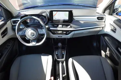 Suzuki Swift 1.2 Hybrid CVT 2026 — Citadine économe avec technologie hybride et sièges chauffants — Miniature 11