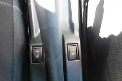 Suzuki Swift 1.2 Hybrid CVT 2026 — Citadine économe avec technologie hybride et sièges chauffants — Miniature 21