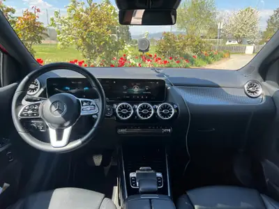 Mercedes-Benz B 220 4Matic — Monospace polyvalent, traction intégrale et 190 ch — Armaturenbrett