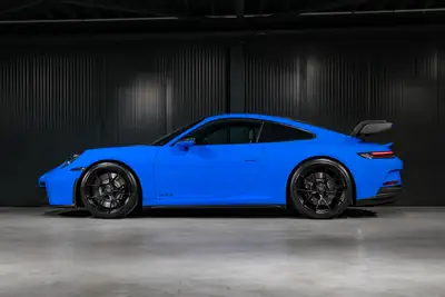 Porsche 911 GT3 Schaltgetriebe — Légendaire sportive à boîte manuelle, 65 km au compteur — Thumbnail 9