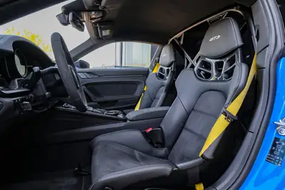 Porsche 911 GT3 Schaltgetriebe — Légendaire sportive à boîte manuelle, 65 km au compteur — Thumbnail 10
