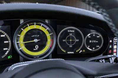 Porsche 911 GT3 Schaltgetriebe — Légendaire sportive à boîte manuelle, 65 km au compteur — Thumbnail 18