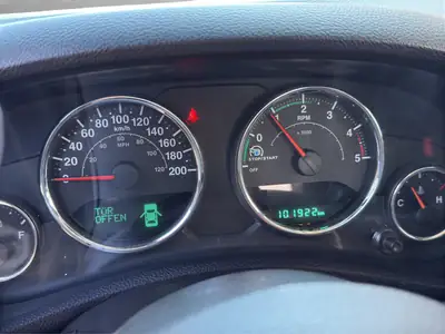 Jeep Wrangler 2.8 CRD Sport — Mythique 4x4 diesel, sans accident, 2 capots inclus — Thumbnail 11