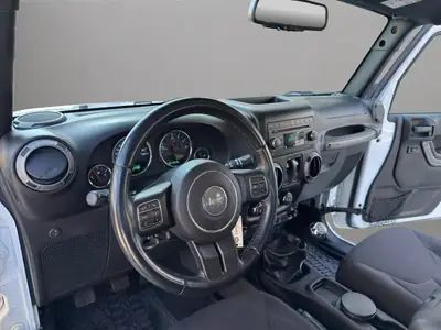 Jeep Wrangler 2.8 CRD Sport — Mythique 4x4 diesel, sans accident, 2 capots inclus — Thumbnail 10