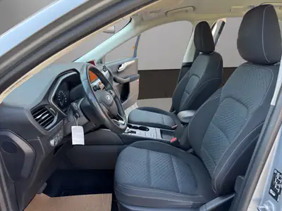 Ford Kuga 2.0 TDCi EcoBlue 4WD — SUV robuste, diesel économe et équipé — Thumbnail 9