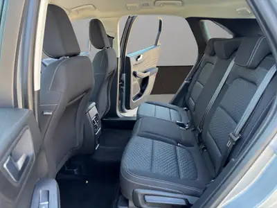 Ford Kuga 2.0 TDCi EcoBlue 4WD — SUV robuste, diesel économe et équipé — Thumbnail 13